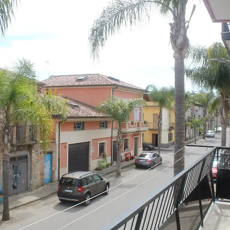 Bed & Breakfast Donna Melina Mileto