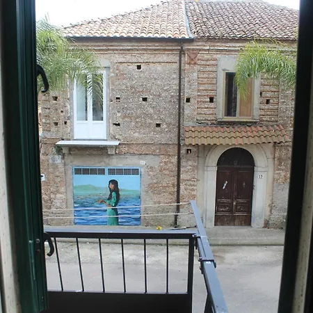 Donna Melina 3* Mileto