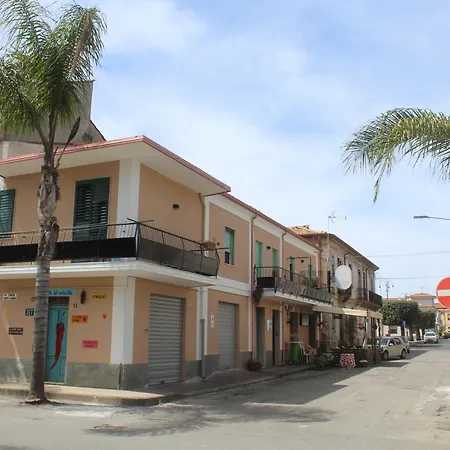 Donna Melina Frühstückspension Mileto