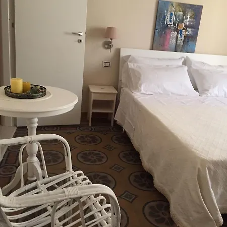 Bed & Breakfast Donna Melina 3*